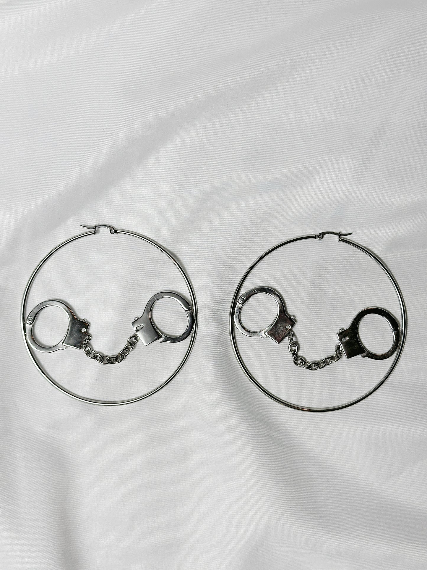 Handcuff hoops