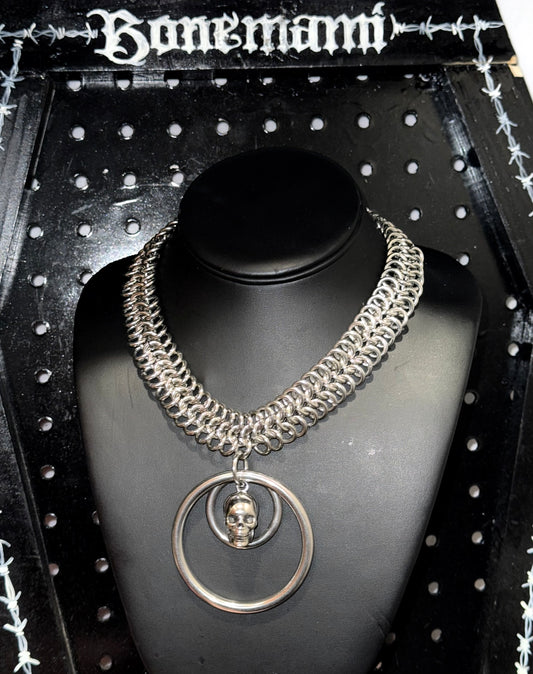 Chainmaille skull necklace