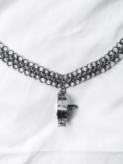 Chainmaille Trap necklace