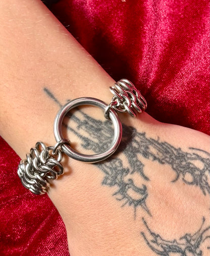 Bound chainmaille bracelet