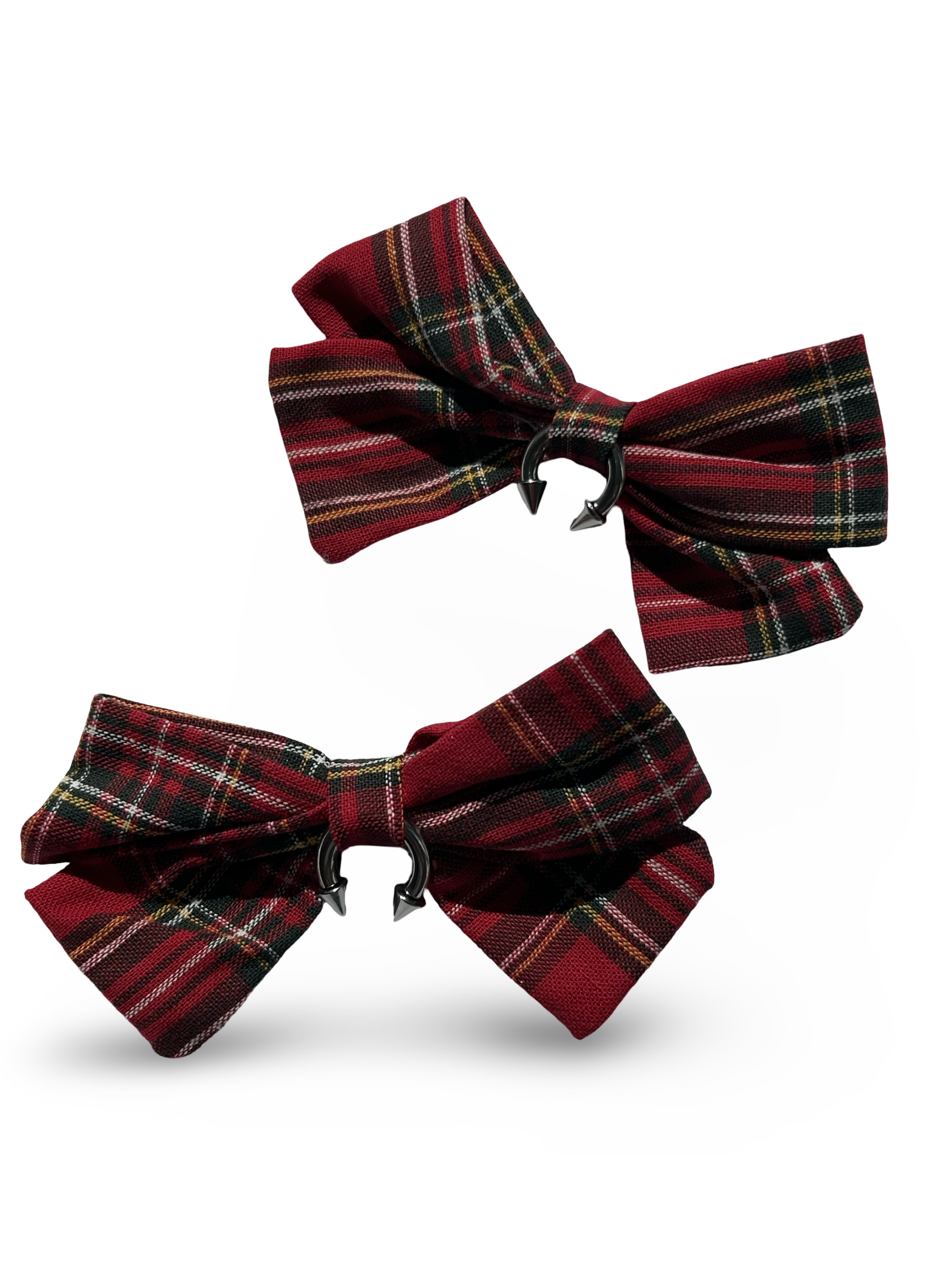 Plaid pierced bows