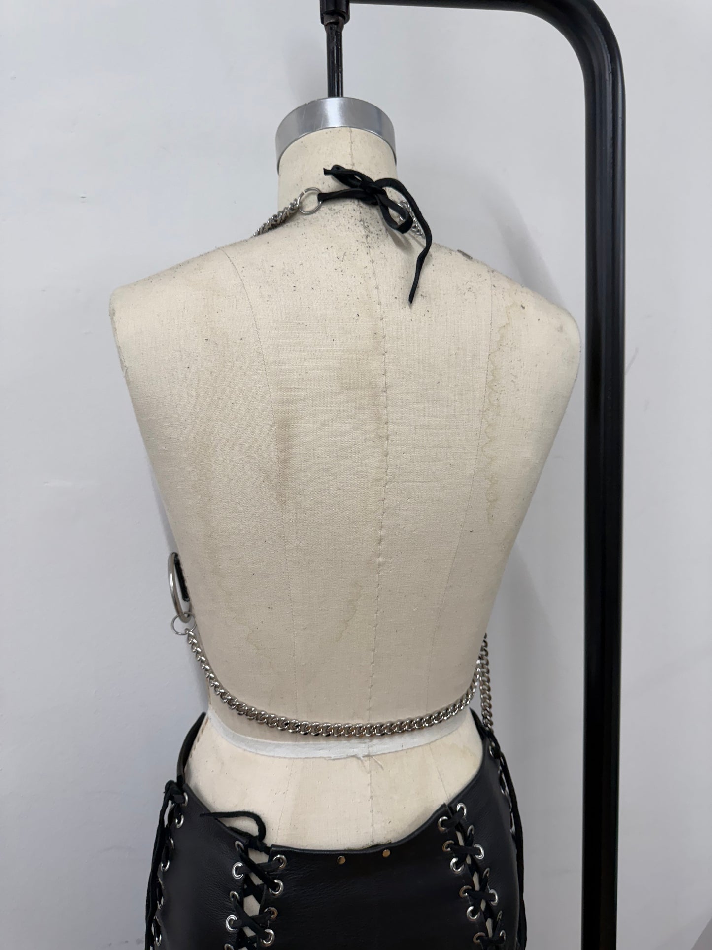 Medical harness bra